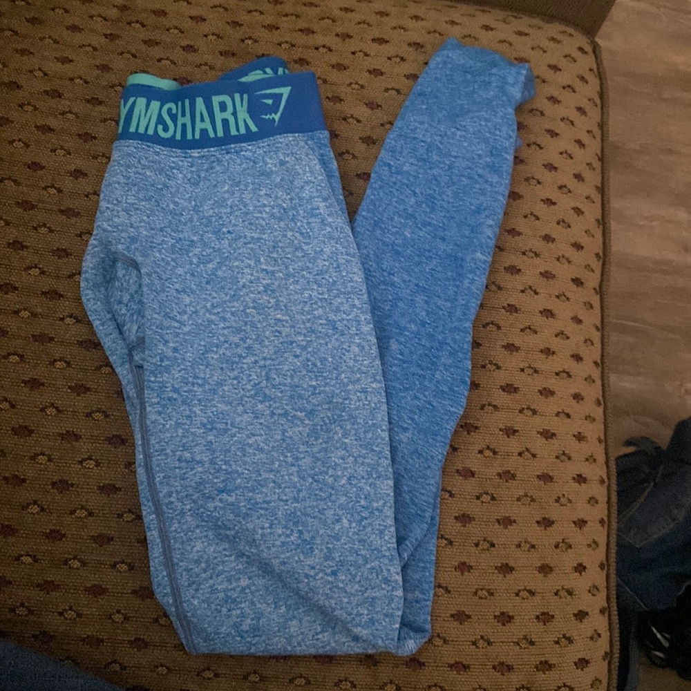 Small gym shark leggings